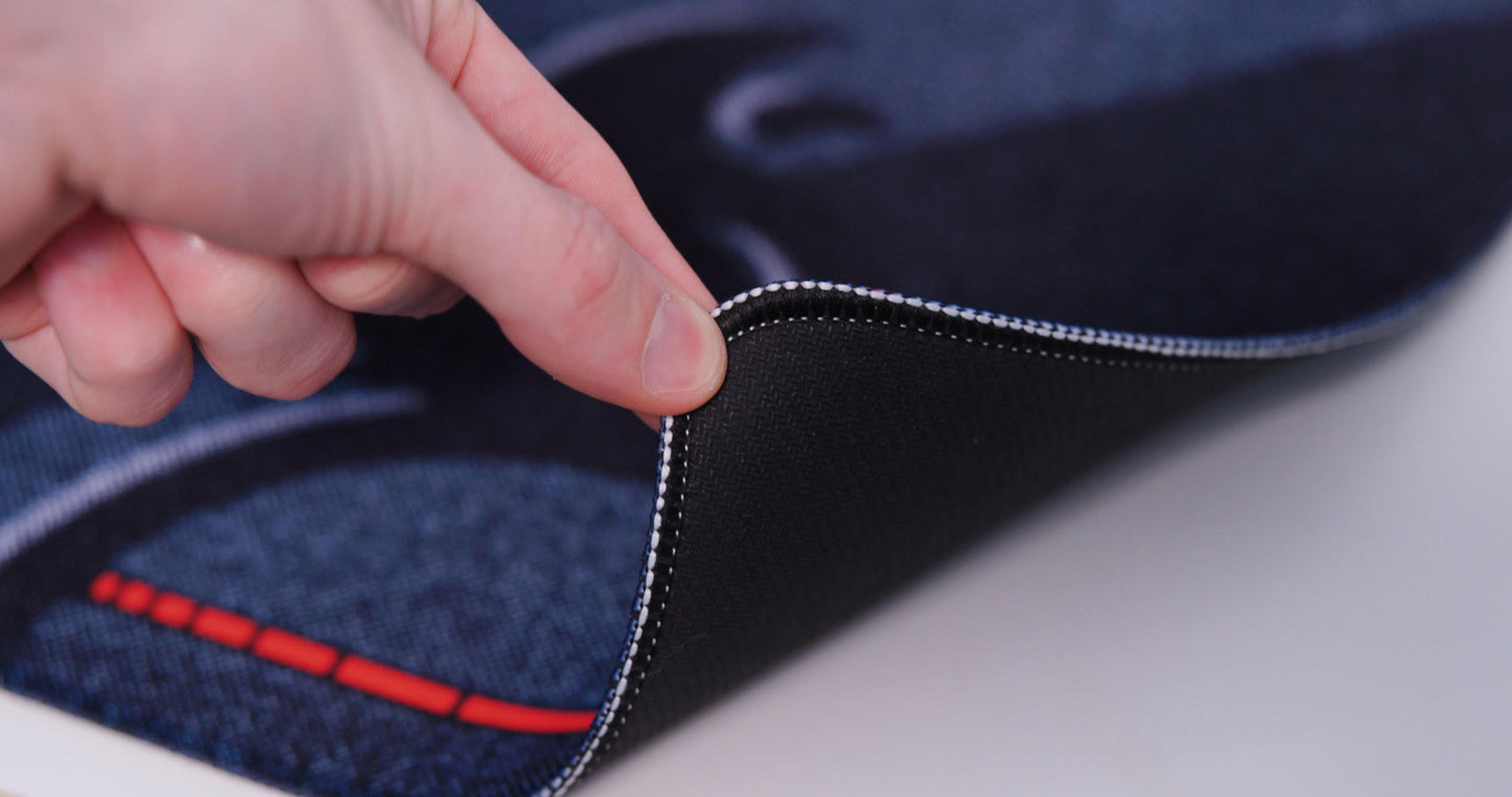 WULFF DEN XL Desk Mat